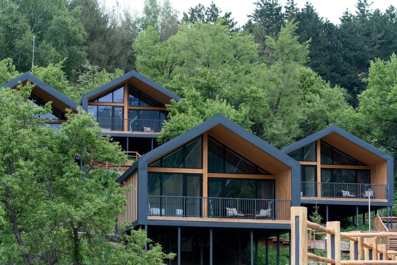 Qazaq Auyl Eco Hotel Almatî Exterior foto