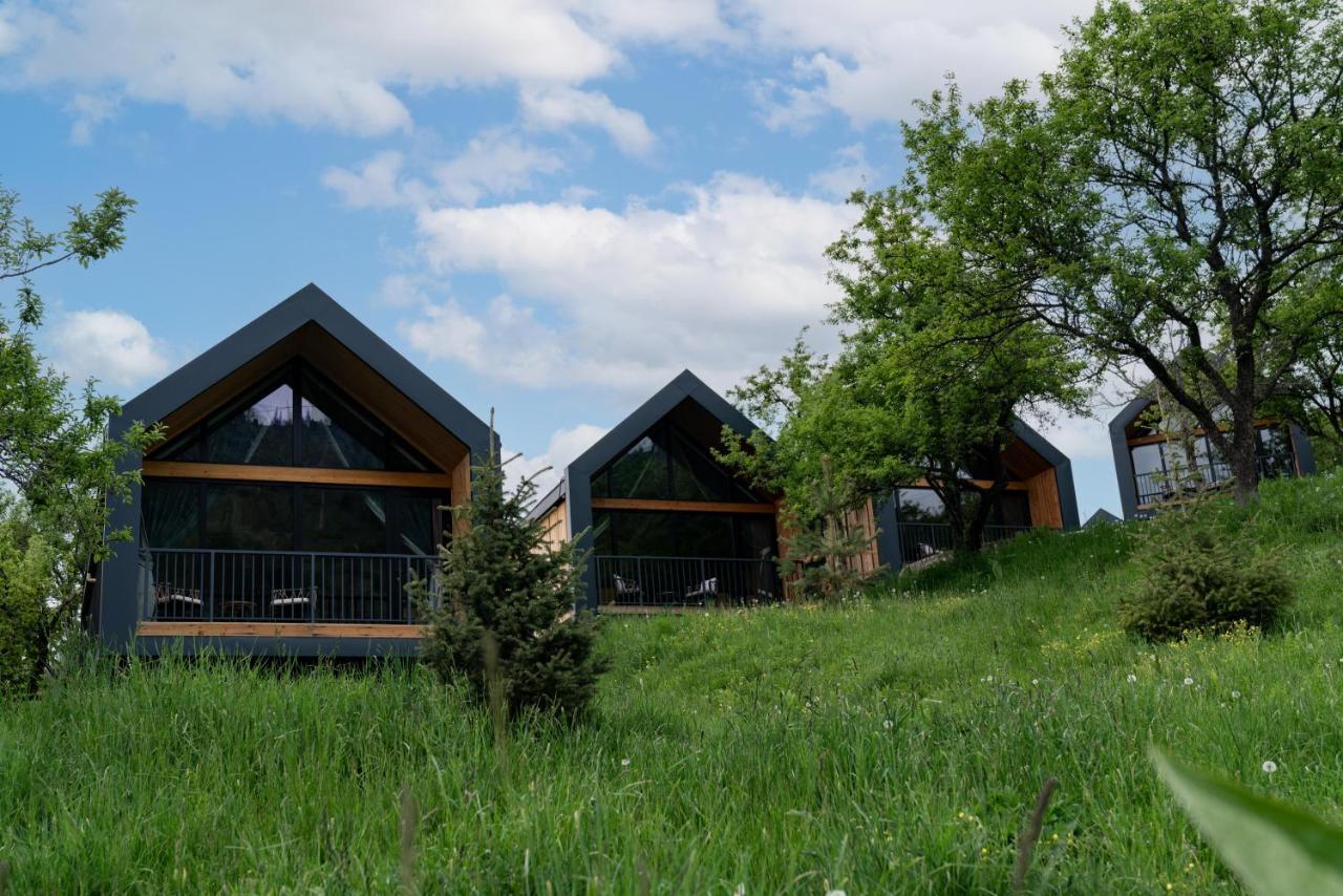 Qazaq Auyl Eco Hotel Almatî Exterior foto