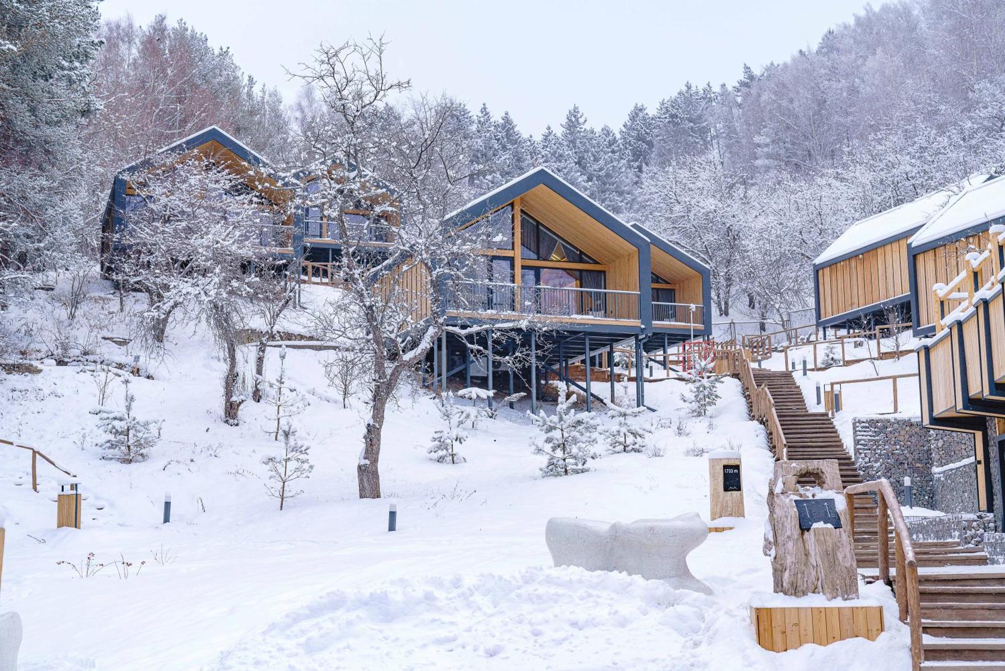 Qazaq Auyl Eco Hotel Almatî Exterior foto