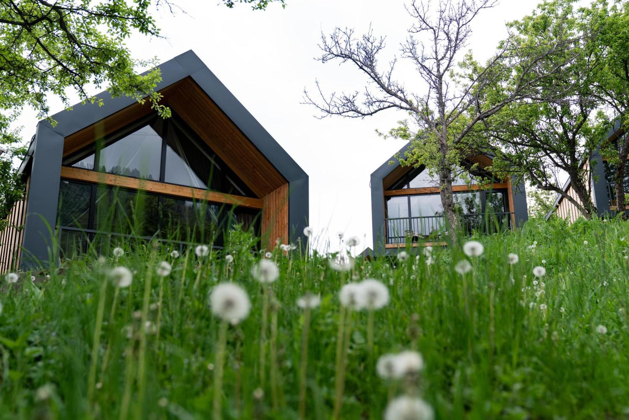 Qazaq Auyl Eco Hotel Almatî Exterior foto