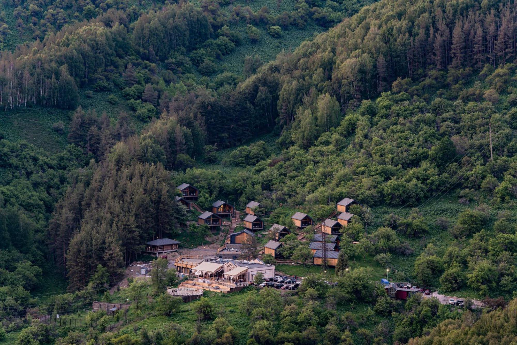 Qazaq Auyl Eco Hotel Almatî Exterior foto